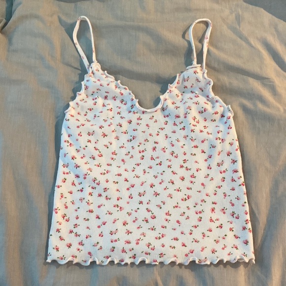 Brandy Melville Tops - Brandy Melville floral tank top